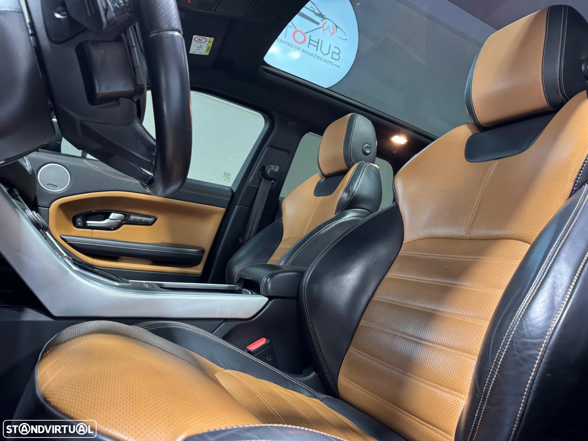 Land Rover Range Rover Evoque 2.0 D180 AWD HSE Auto - 26