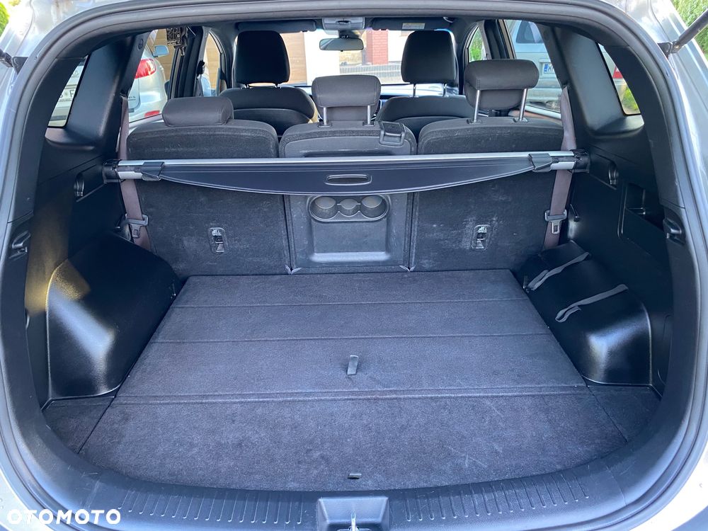 Kia Carens 1.7 CRDi L - 11