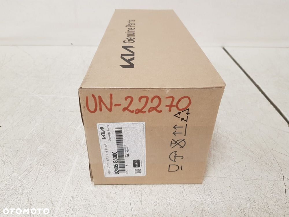 ORYGINALNA LEWA TYLNA  LAMPA W ZDERZAK KIA NIRO I 1 16-21 TYŁ 92405-G5000 LEWY TYL - 7