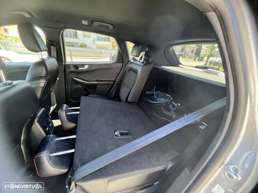 Ford Kuga 2.5 PHEV ST-Line X - 23