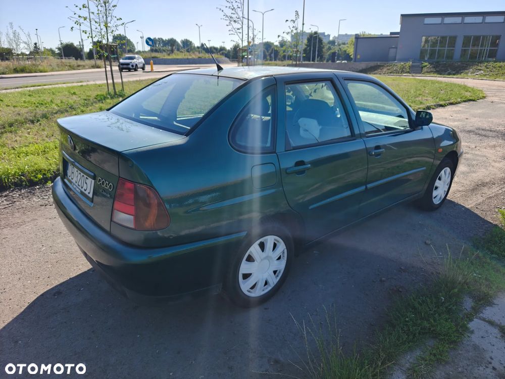 Volkswagen Polo - 5