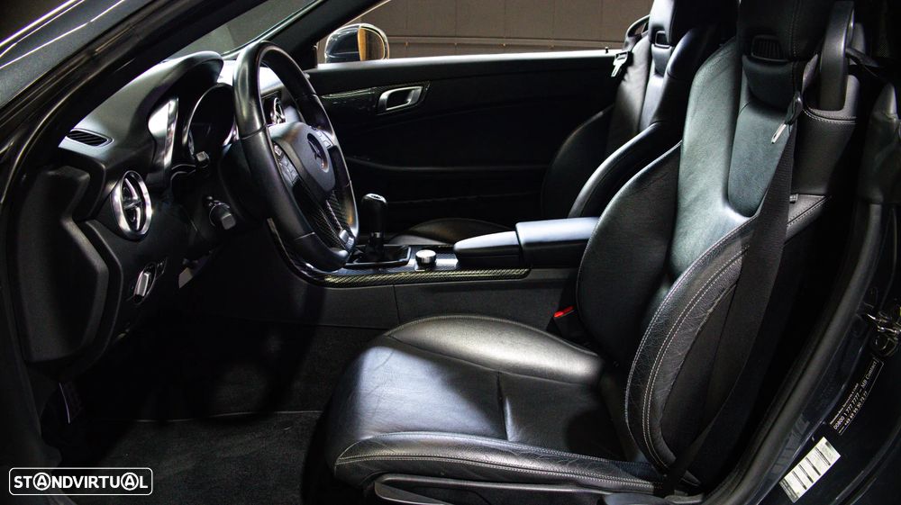 Mercedes-Benz SLK 200 (BlueEFFICIENCY) CarbonLOOK Edition - 22