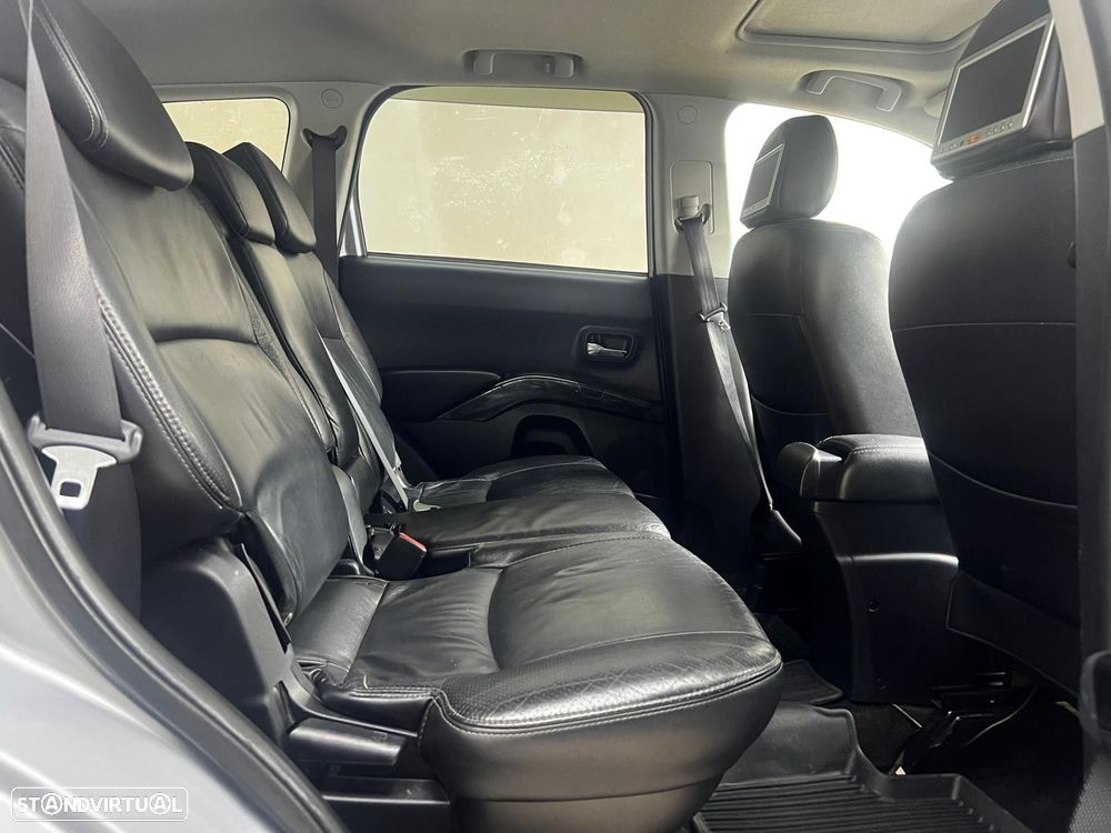 Mitsubishi Outlander 2.0 DI-D Intense 4WD - 17