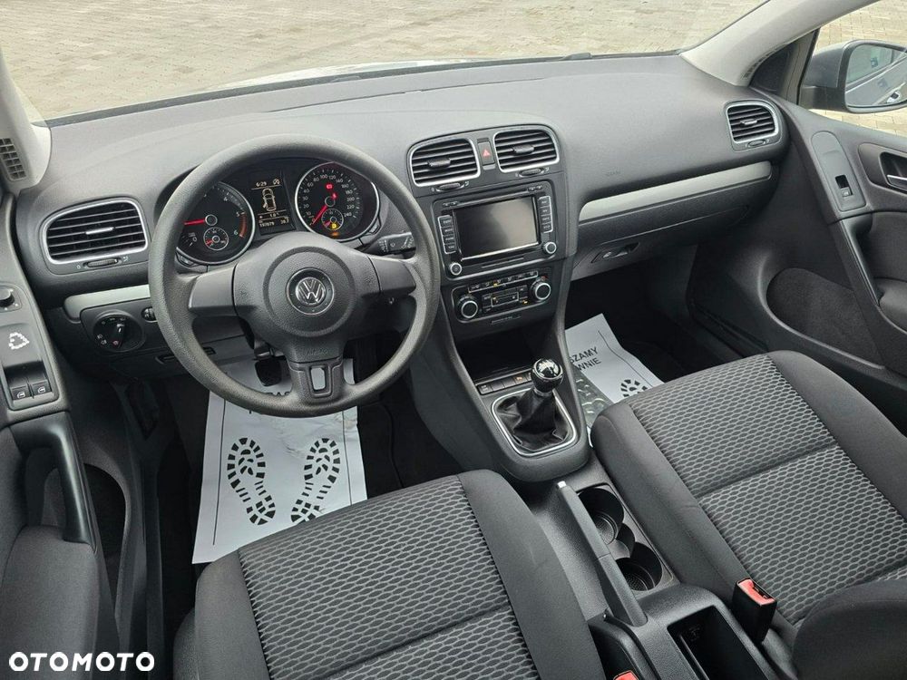 Volkswagen Golf - 23