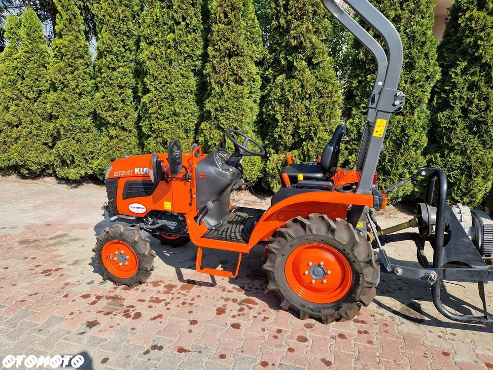 Kubota B1241 - 8