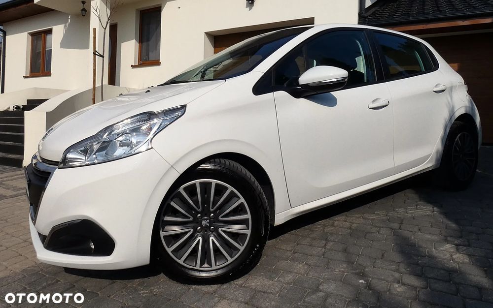 Peugeot 208 1.2 PureTech Active - 19