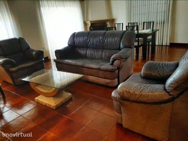 Casa + Negócio a funcionar - Grande imagem: 2/8