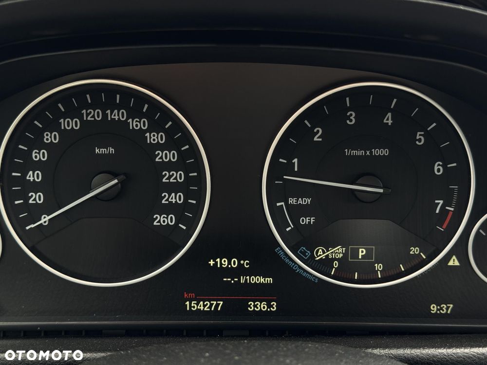 BMW 3GT 320i xDrive - 26