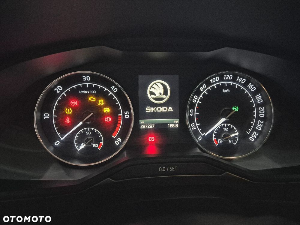 Skoda Superb 2.0 TDI DSG Ambition - 10