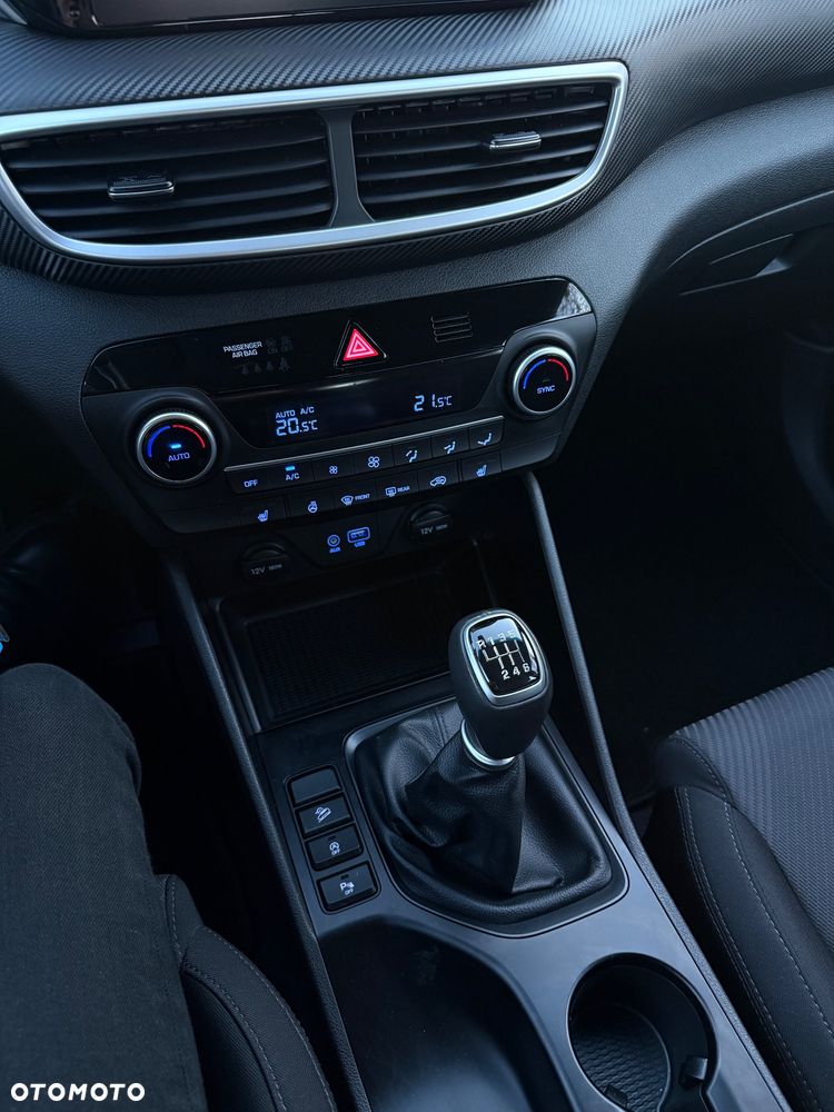 Hyundai Tucson 1.6 GDi 2WD Select - 24