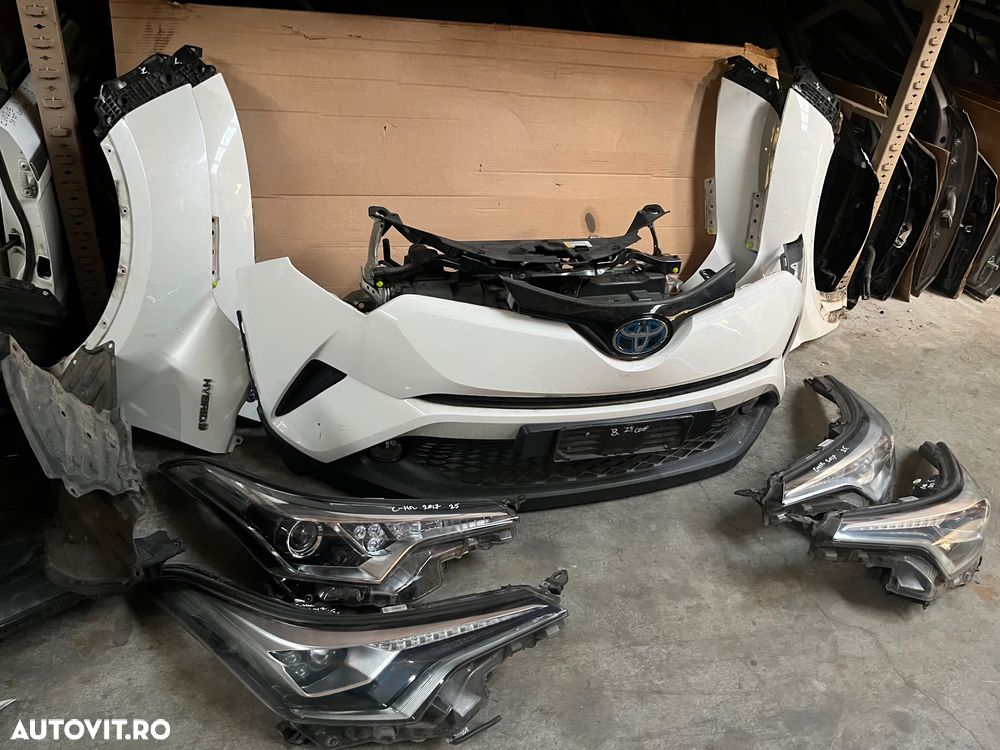 Fața completă Toyota c-hr 1.8 hibrid 2017 - 3