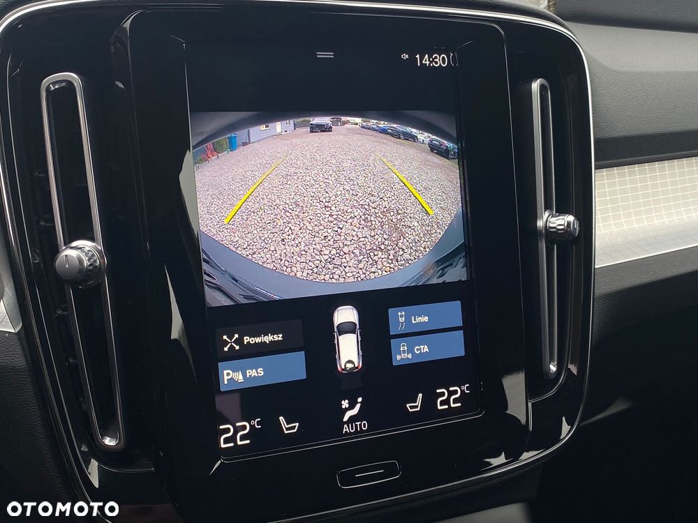 Volvo XC 40 T3 Momentum Pro - 19