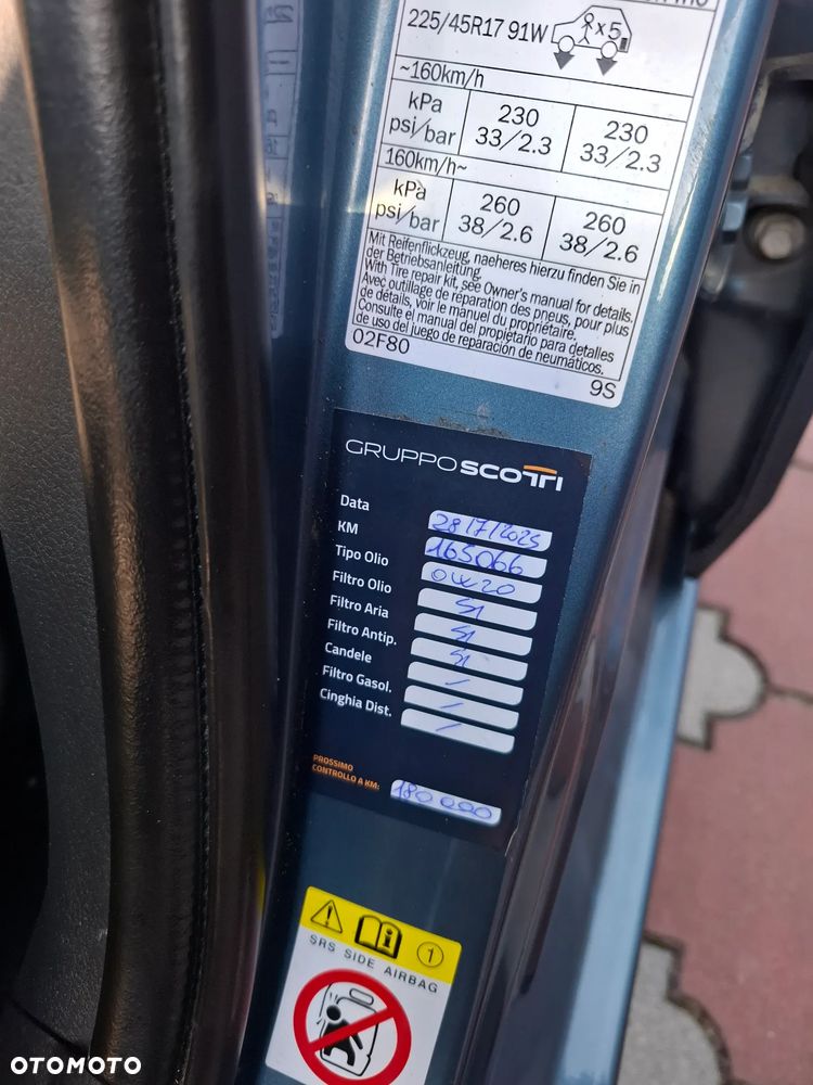 Toyota Auris 1.8 HSD Luna - 24
