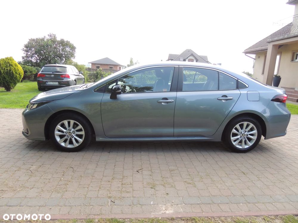 Toyota Corolla 1.8 Hybrid Comfort - 13