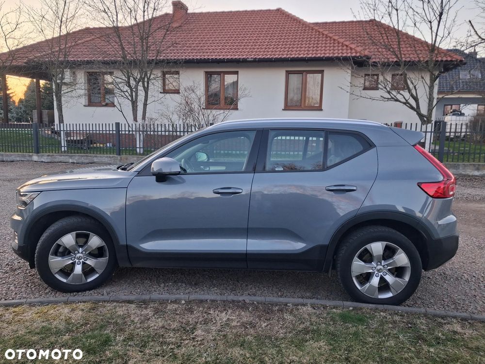 Volvo XC 40 D4 AWD Momentum Pro - 3