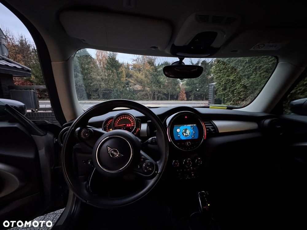 MINI Cooper Standard - 9