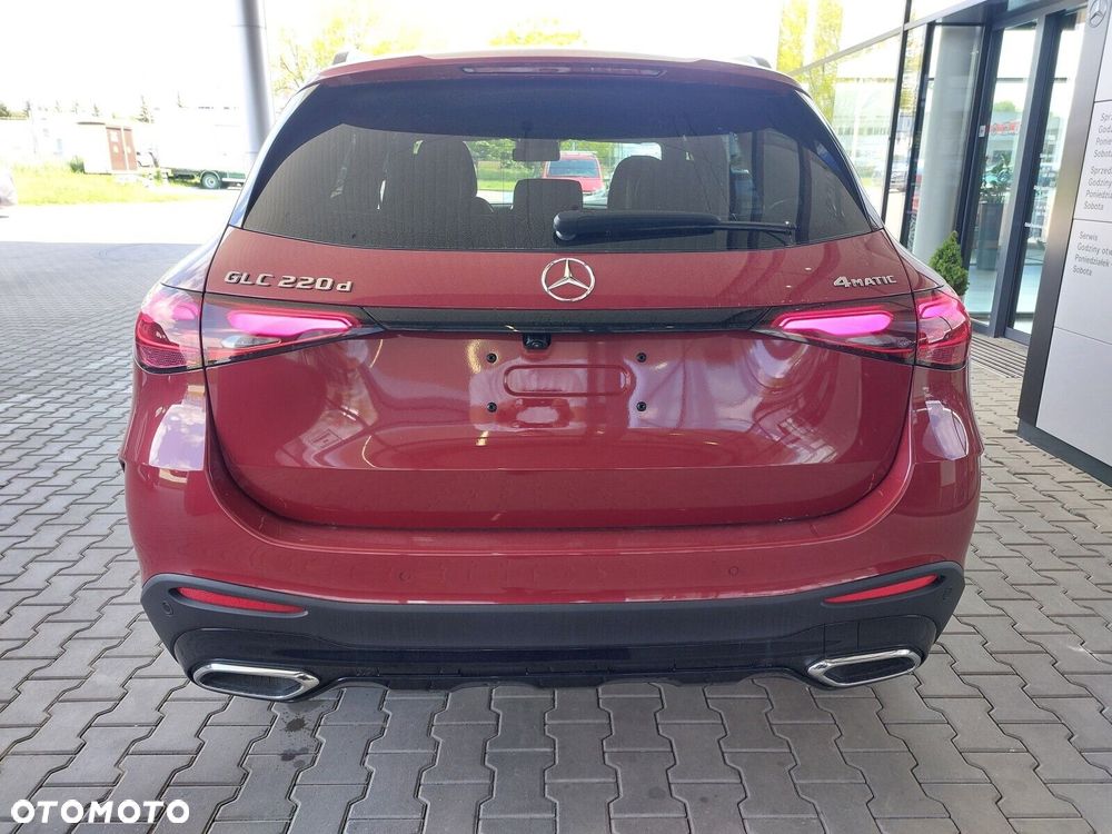 Mercedes-Benz GLC - 6