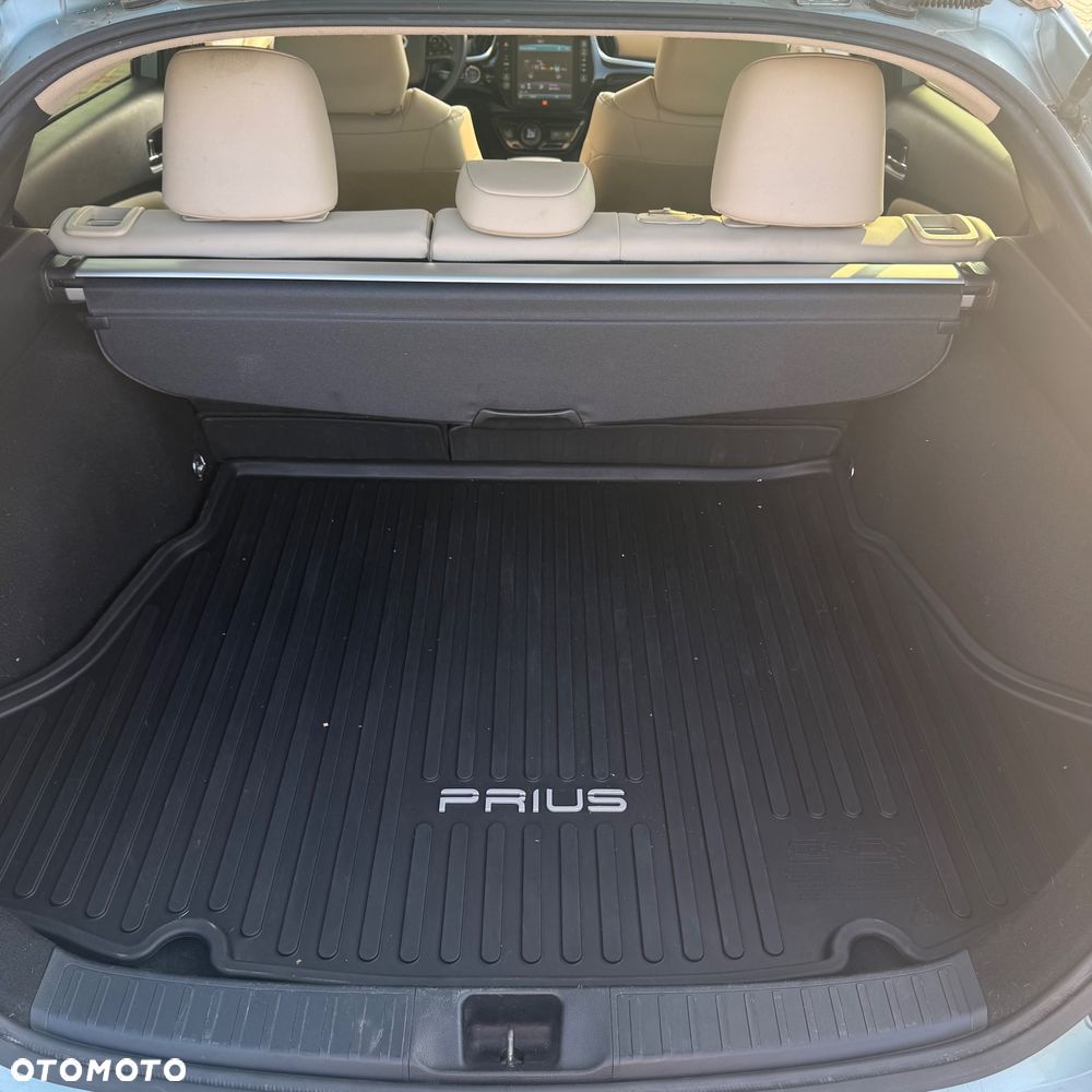 Toyota Prius - 15