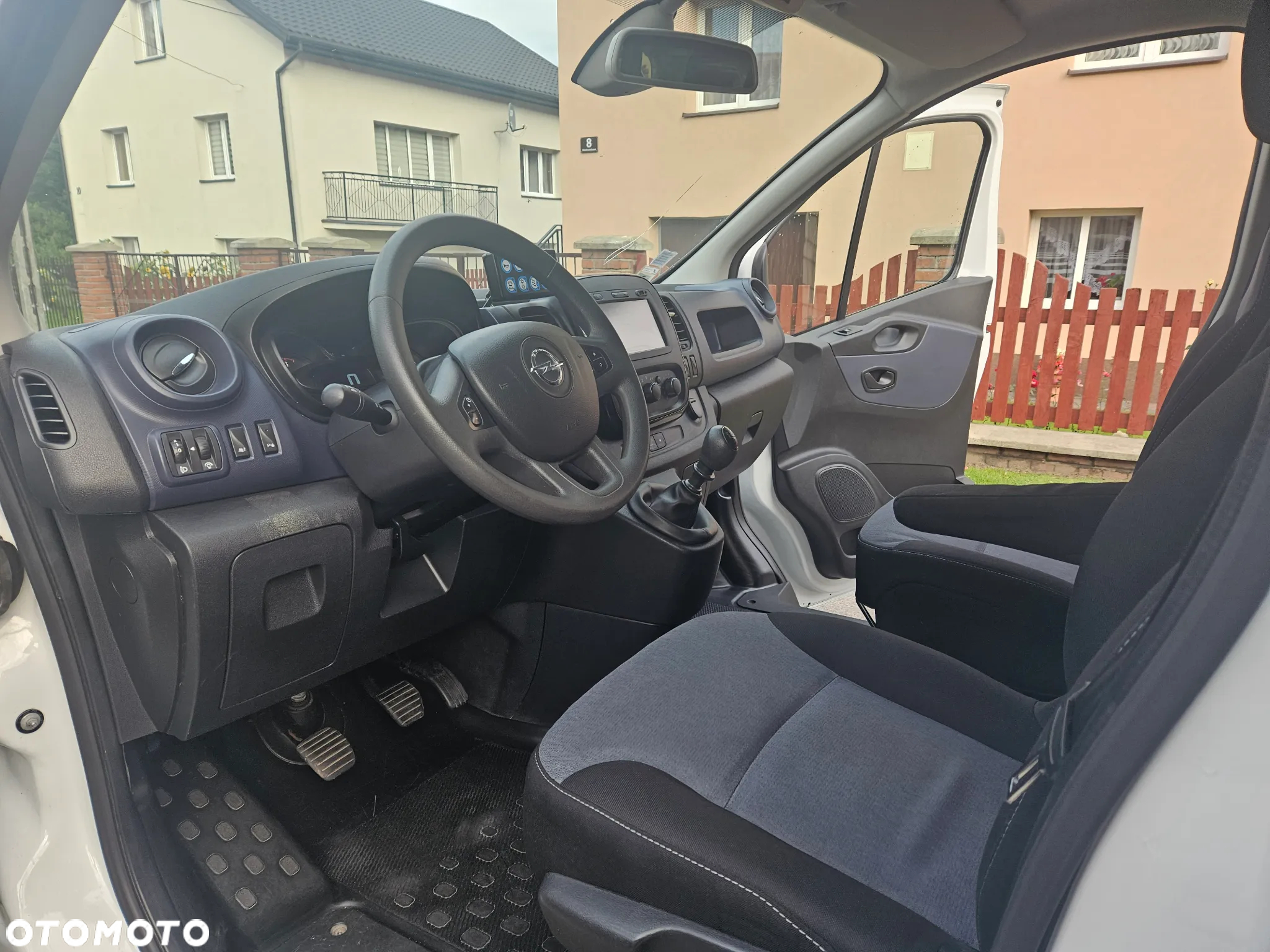 Opel VIVARO - 18