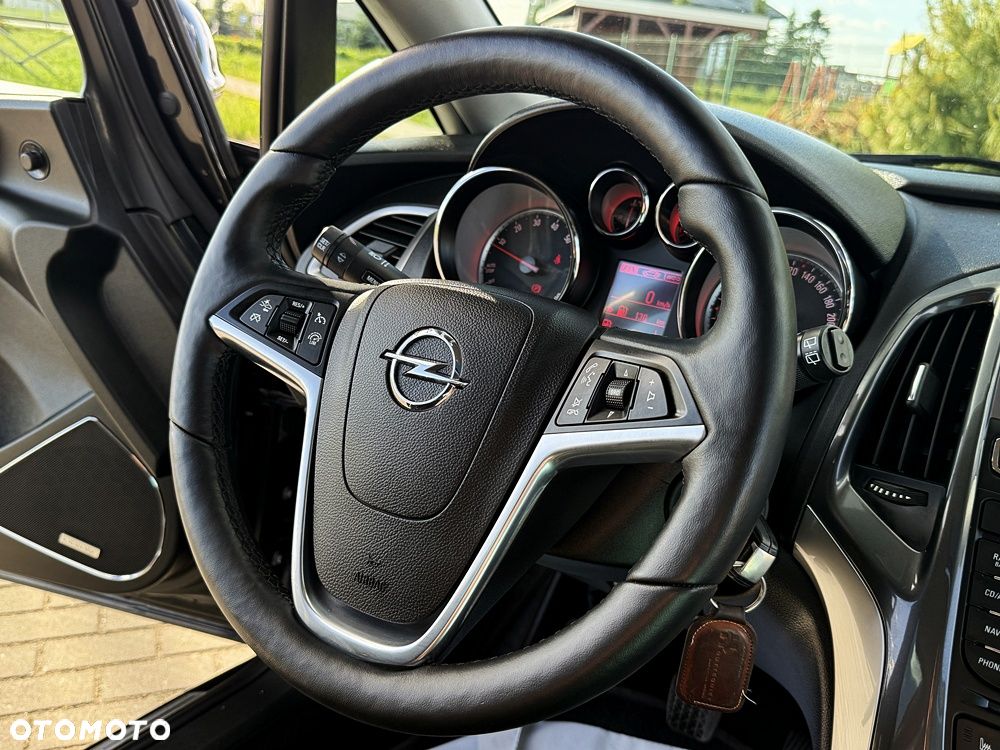 Opel Astra 1.4 Turbo - 36