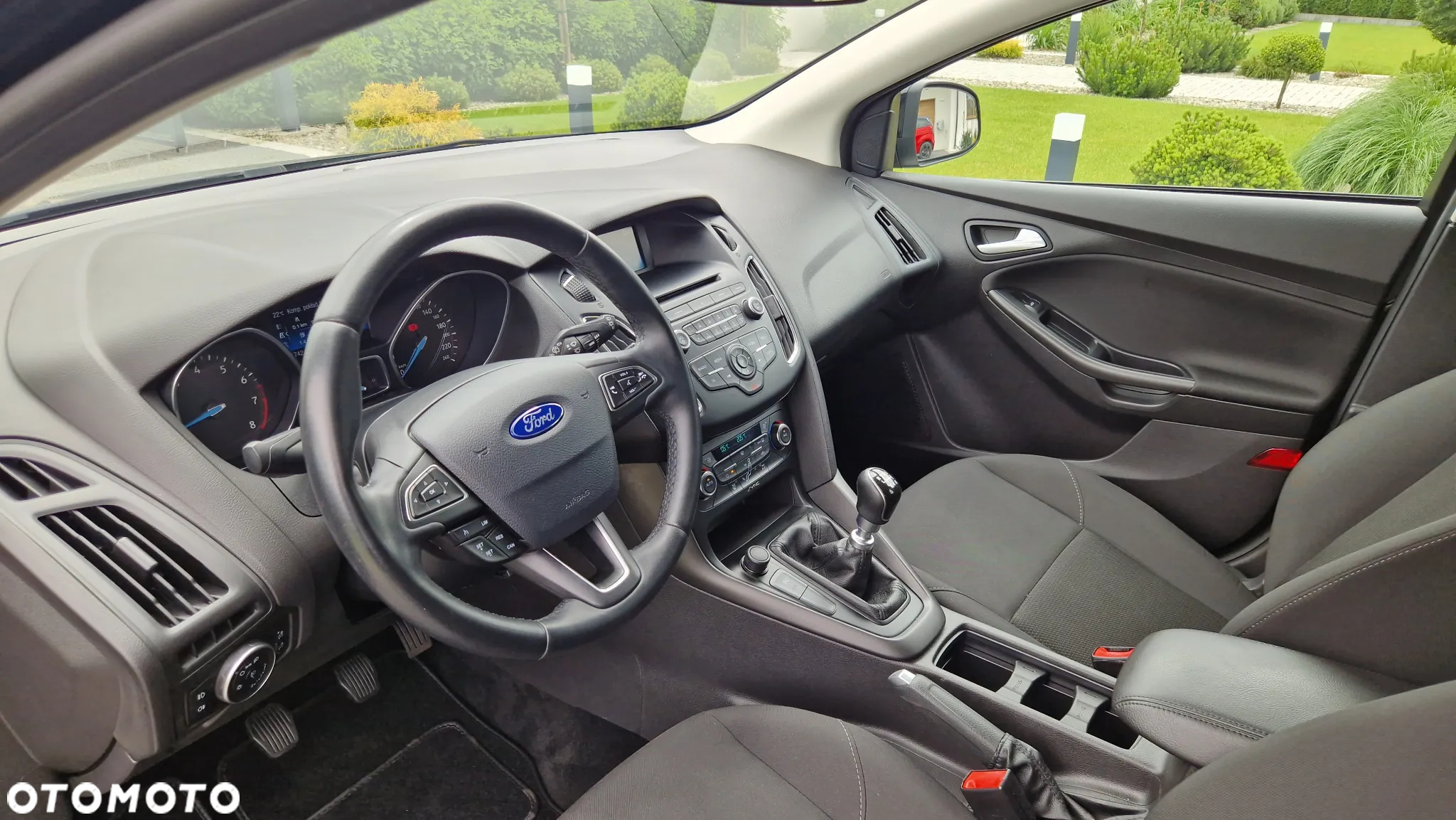 Ford Focus Turnier 1.0 EcoBoost Start-Stopp-System TITANIUM - 16