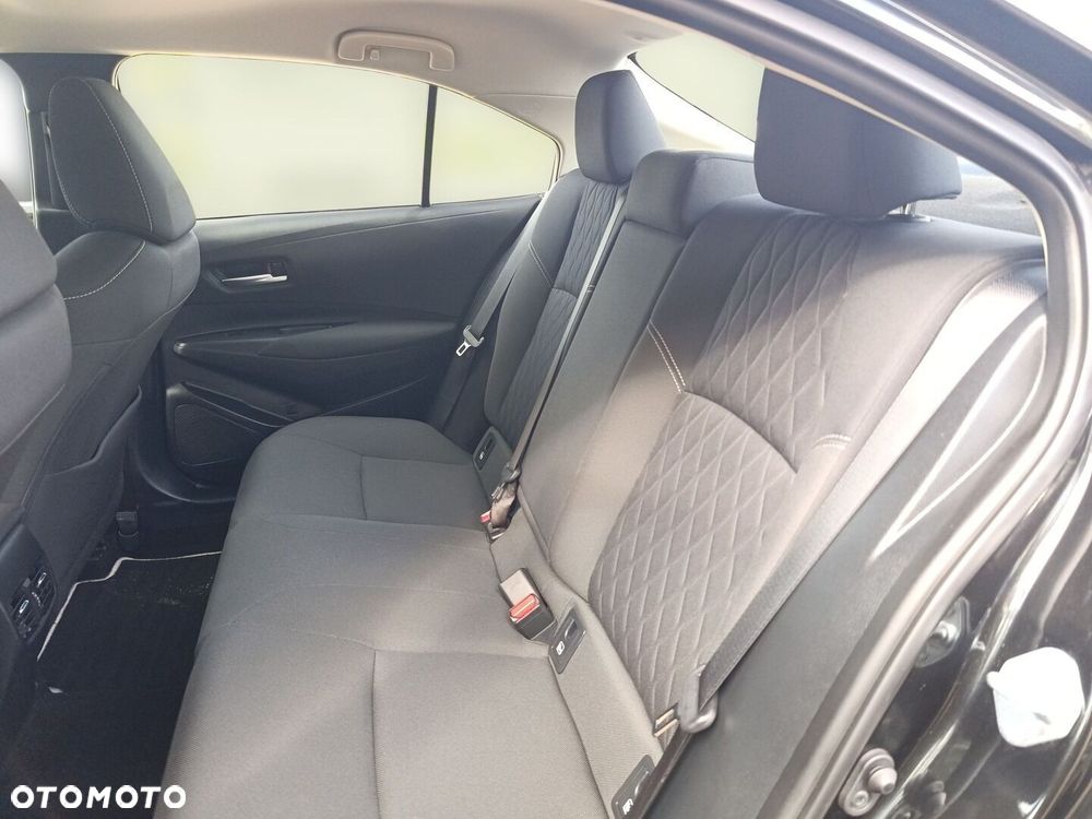 Toyota Corolla 1.8 Hybrid Comfort - 17