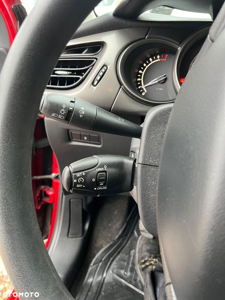 Citroën C3 Pure Tech 82 ELLE - 10