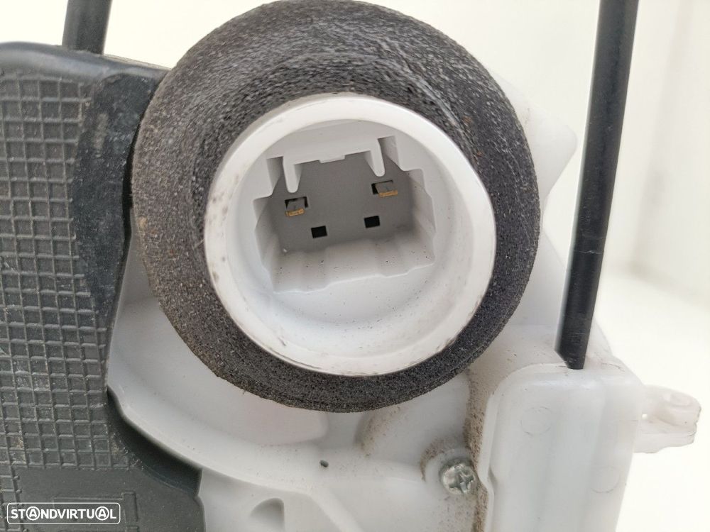 Fecho / Fechadura Porta Trás Esq Toyota Auris (_E18_) - 3