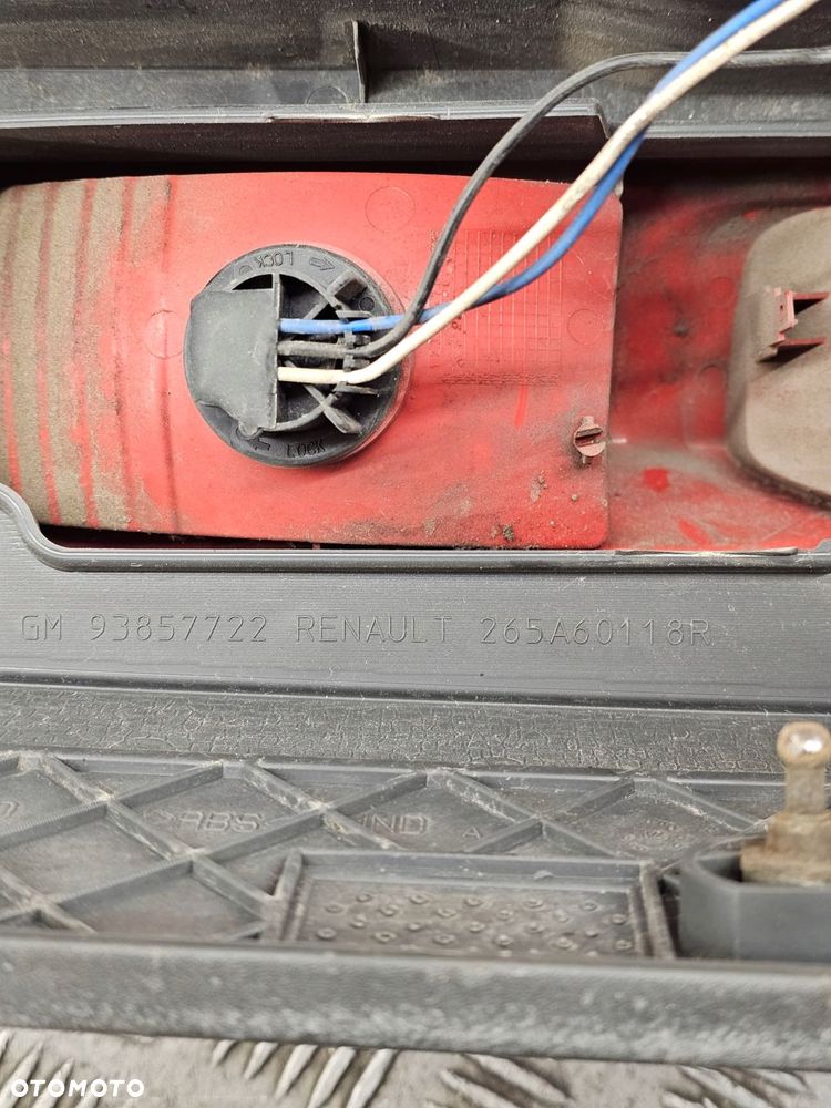 lampa tylna prawa renault trafic ii 265a60118r - 6