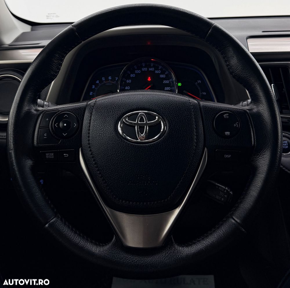 Toyota RAV4 2.0 D-4D 2WD Comfort - 32