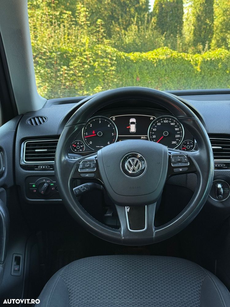 Volkswagen Touareg 3.0 V6 TDI BMT - 29