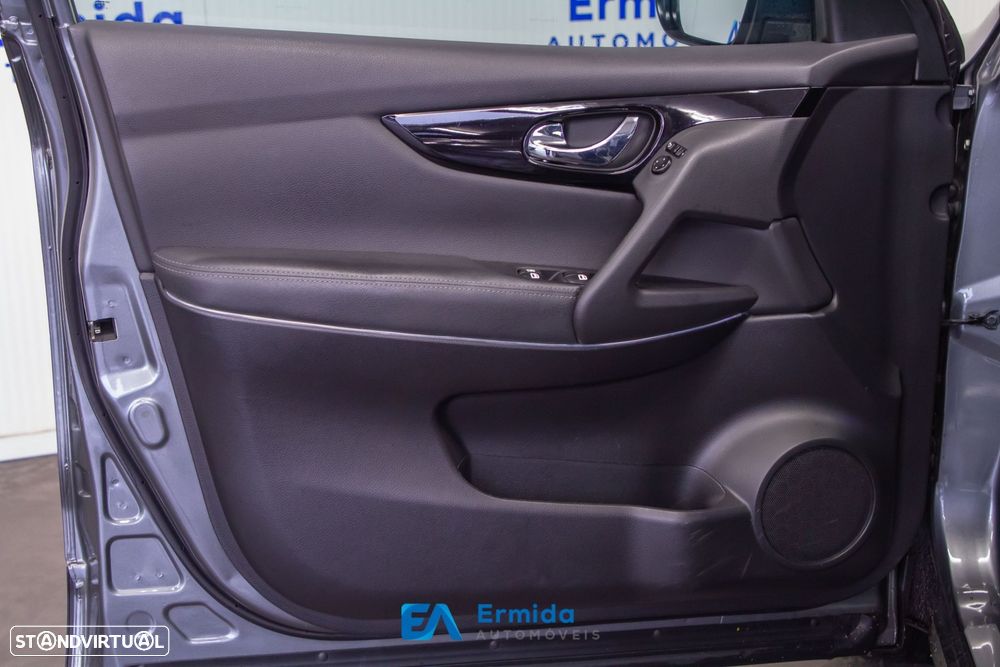 Nissan Qashqai 1.5 dCi N-Connecta - 30