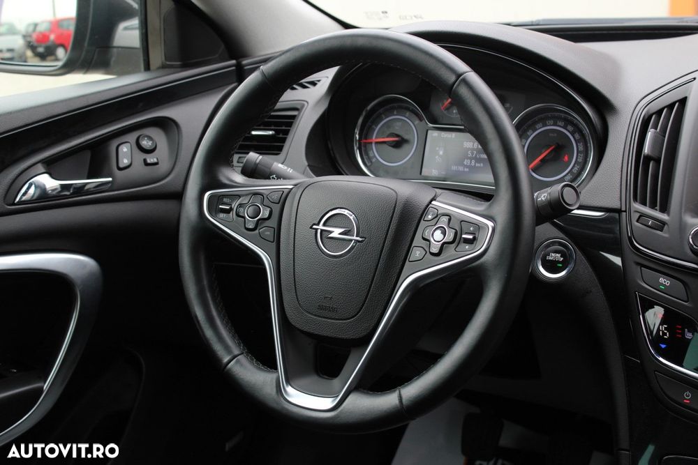 Opel Insignia - 16