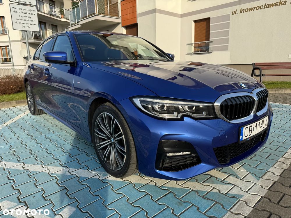 BMW Seria 3 318d M Sport - 9