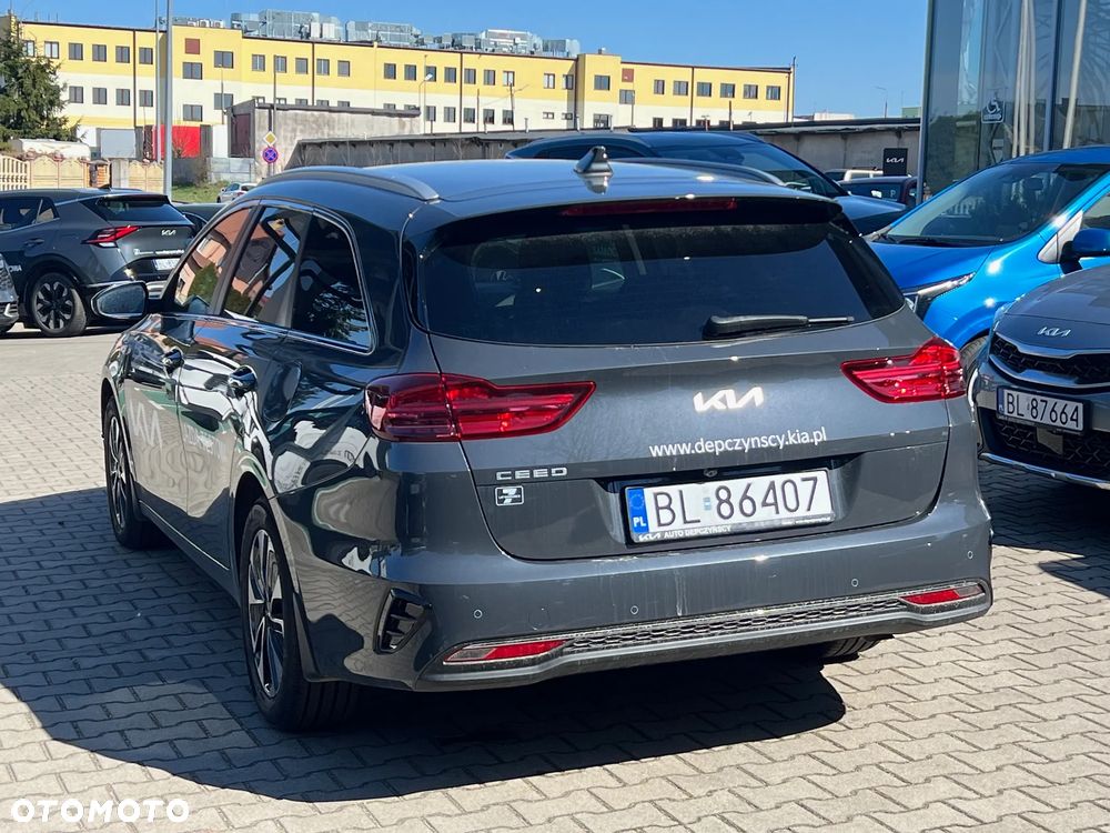Kia Ceed 1.5 T-GDI M DCT - 4