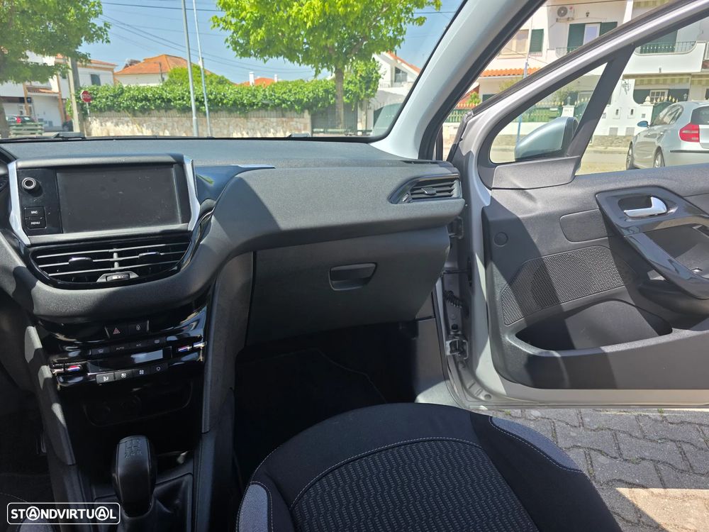 Peugeot 208 PureTech 82 Start & Stop Active - 14