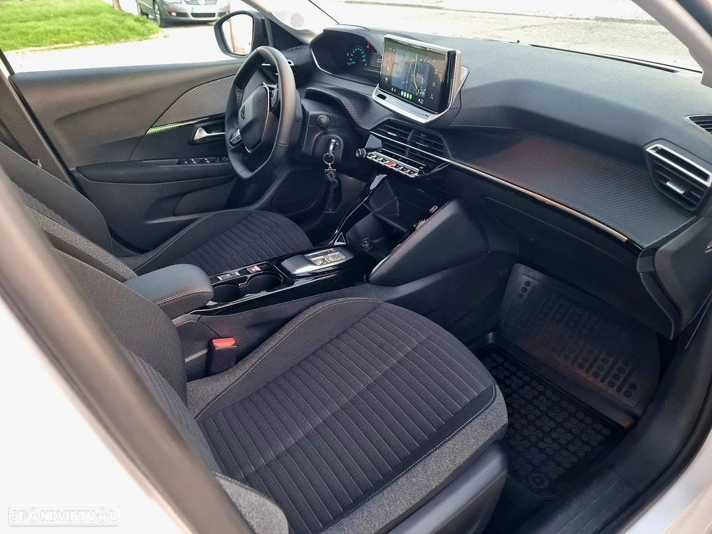 Peugeot e-208 Style - 15