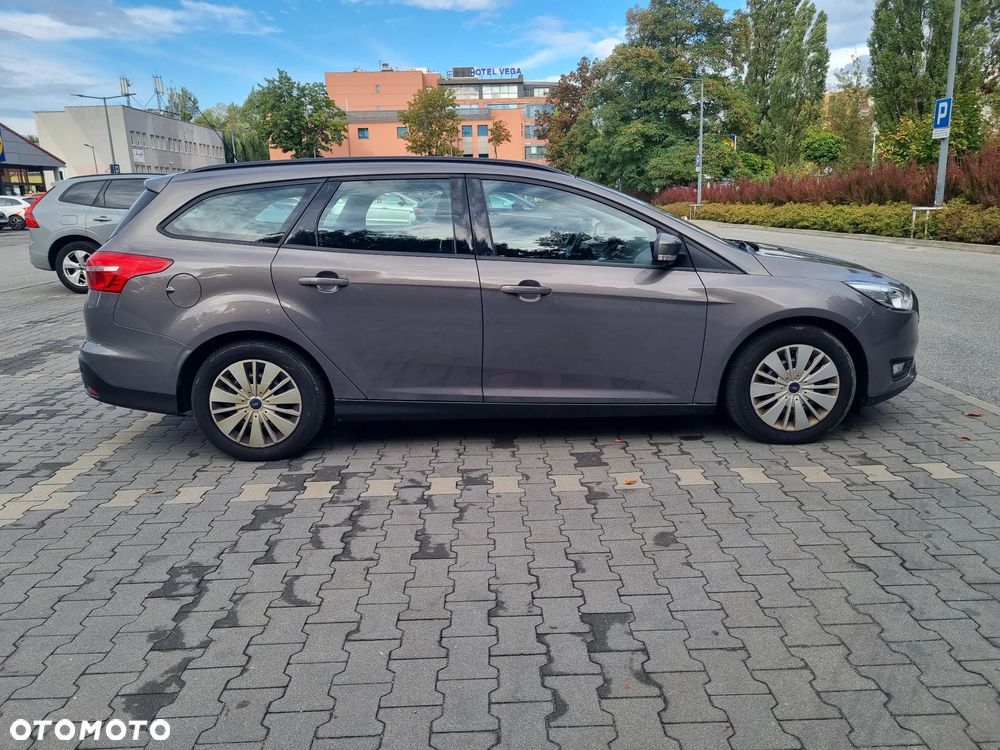 Ford Focus 1.0 EcoBoost 99g Titanium - 4