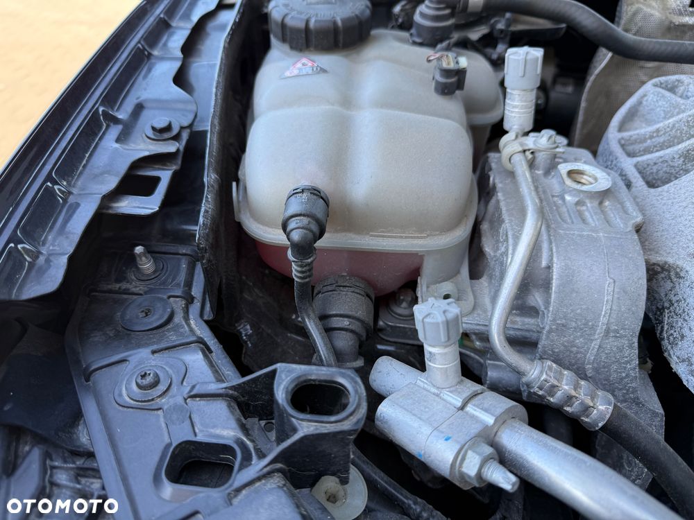 Mercedes-Benz Klasa A 200 Progressive 7G-DCT - 16