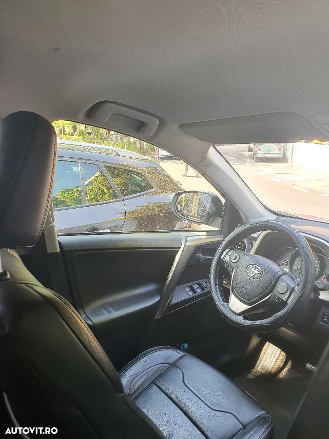 Toyota RAV4 2.2 D-4CAT 4WD Aut Executive - 11