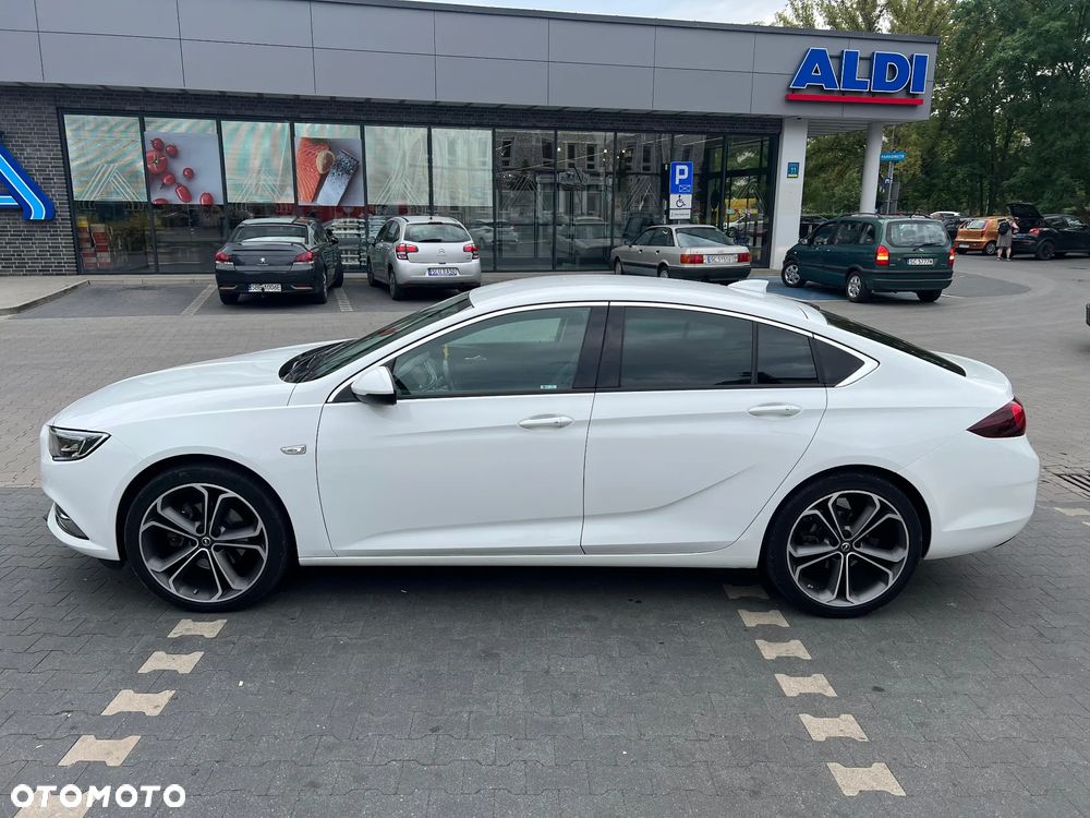 Opel Insignia 2.0 CDTI Cosmo - 11