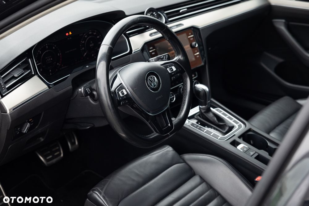 Volkswagen Passat 2.0 TDI SCR 4Mot DSG Highline - 19
