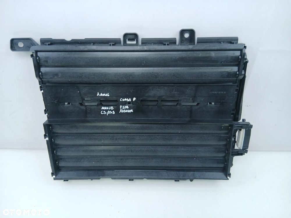 Roleta żaluzja Alfa Romeo Junior Jeep Avenger Fiat 600 2023- - 1