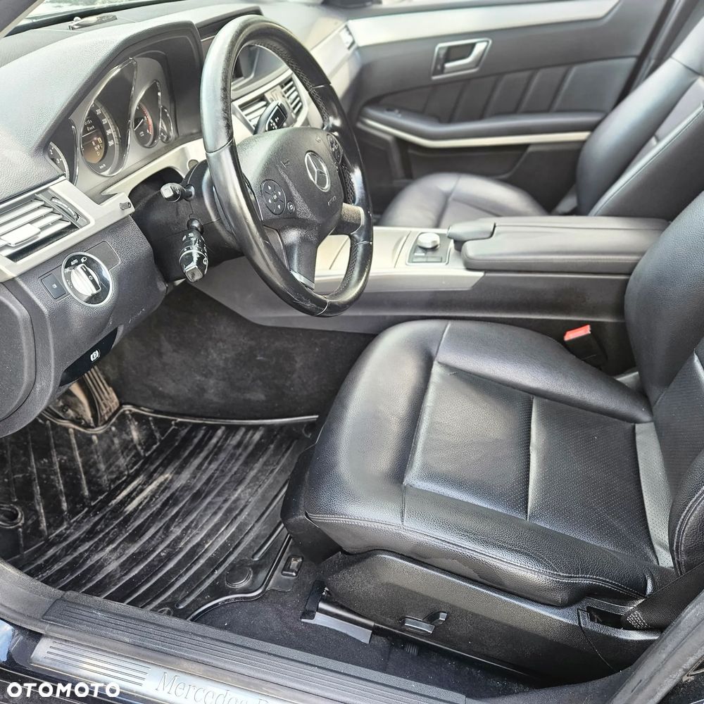 Mercedes-Benz Klasa E 350 CDI DPF BlueEFFICIENCY 7G-TRONIC Avantgarde - 18