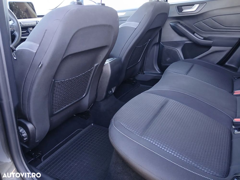 Ford Focus 1.0 EcoBoost Connected - 19