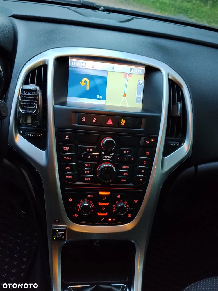 Opel Astra - 9