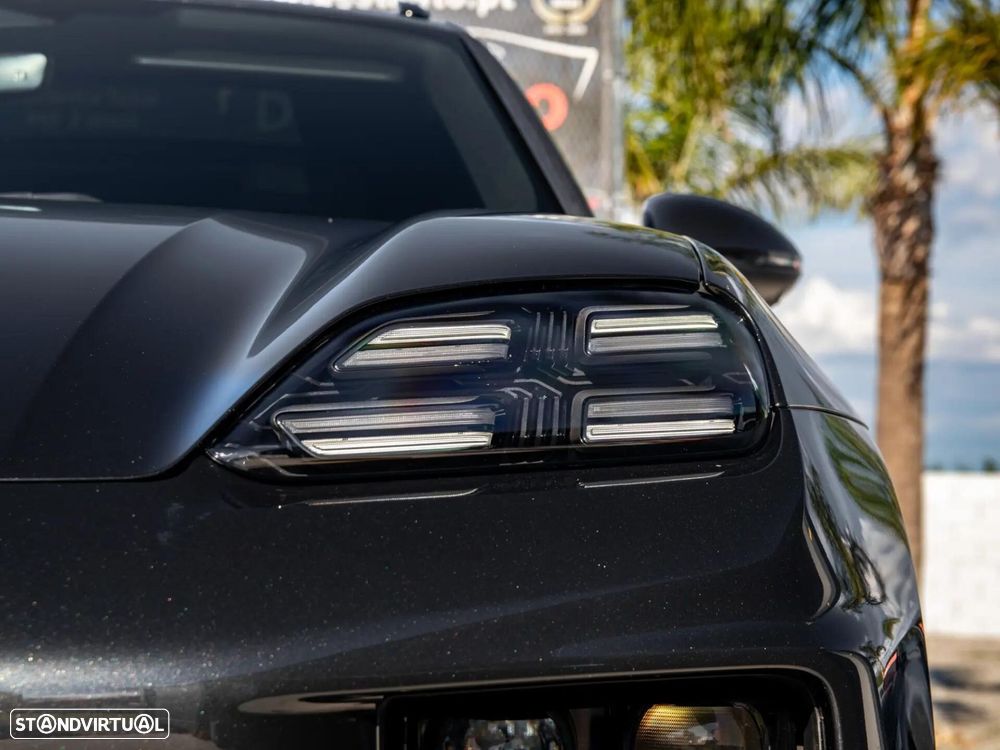 Porsche Macan Electric 4S - 19