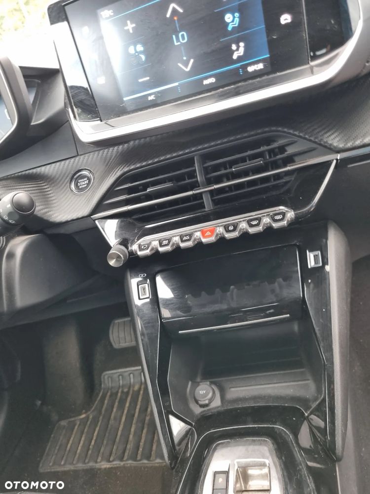 Peugeot 208 PureTech 130 EAT8 Allure Pack - 12