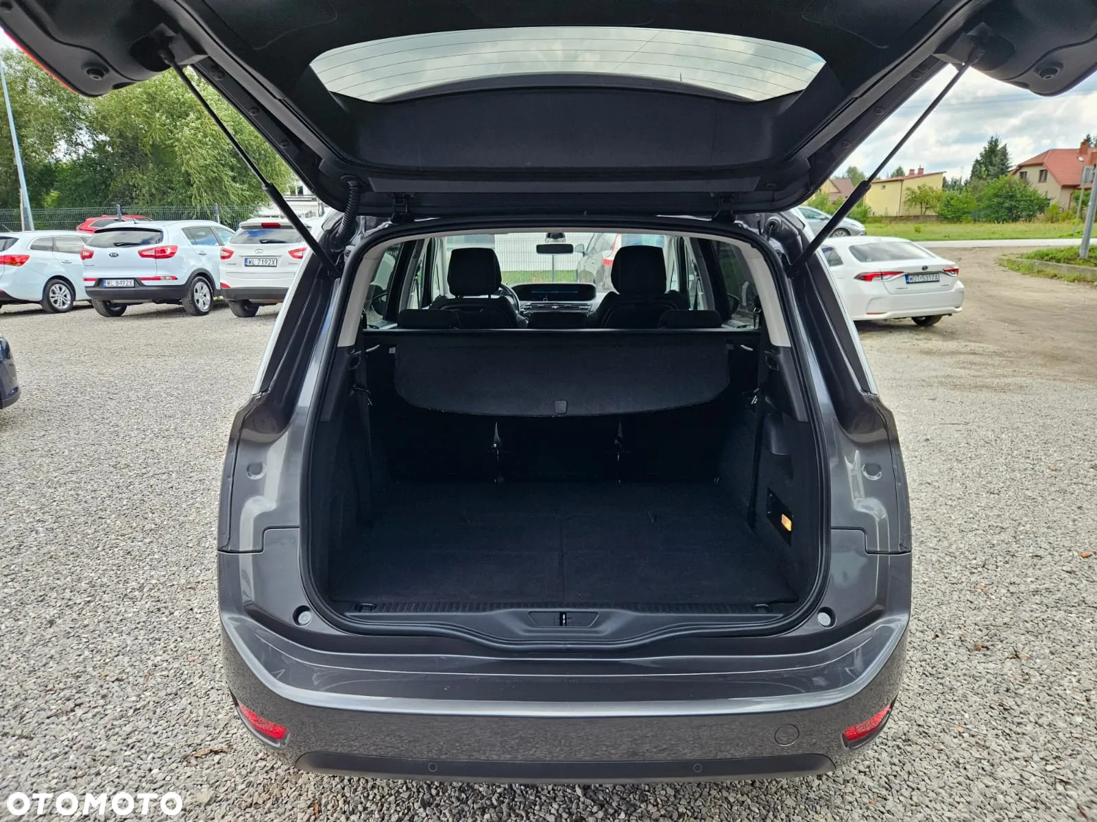 Citroën C4 Grand Picasso e-HDi 115 ETG6 Exclusive - 24