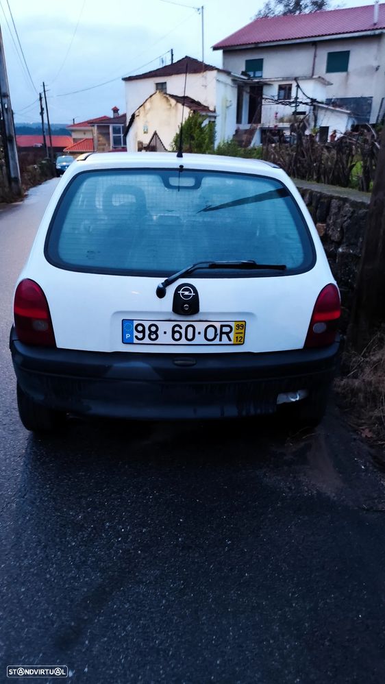 Opel Corsa - 4